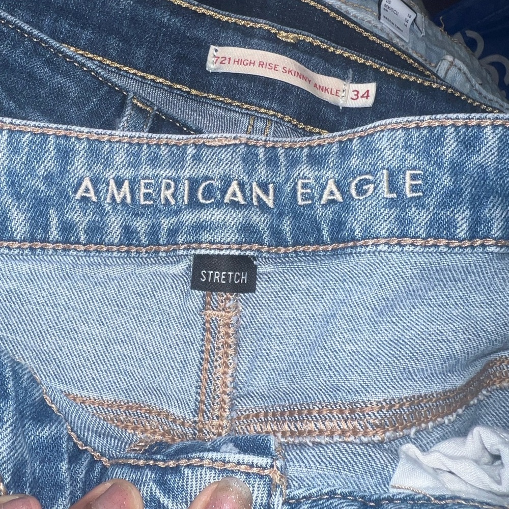 American Eagle Blue Baggy Stretch Distressed Jeans